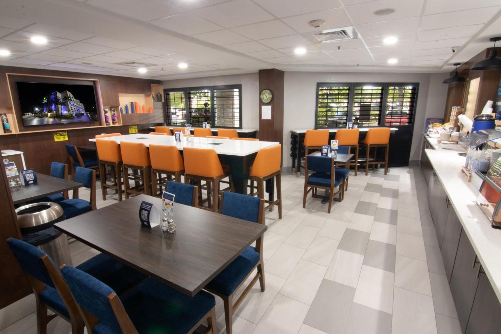 Holiday Inn Express And Suites Fort Lauderdale Airport West By Ihg Davie Kültér fotó