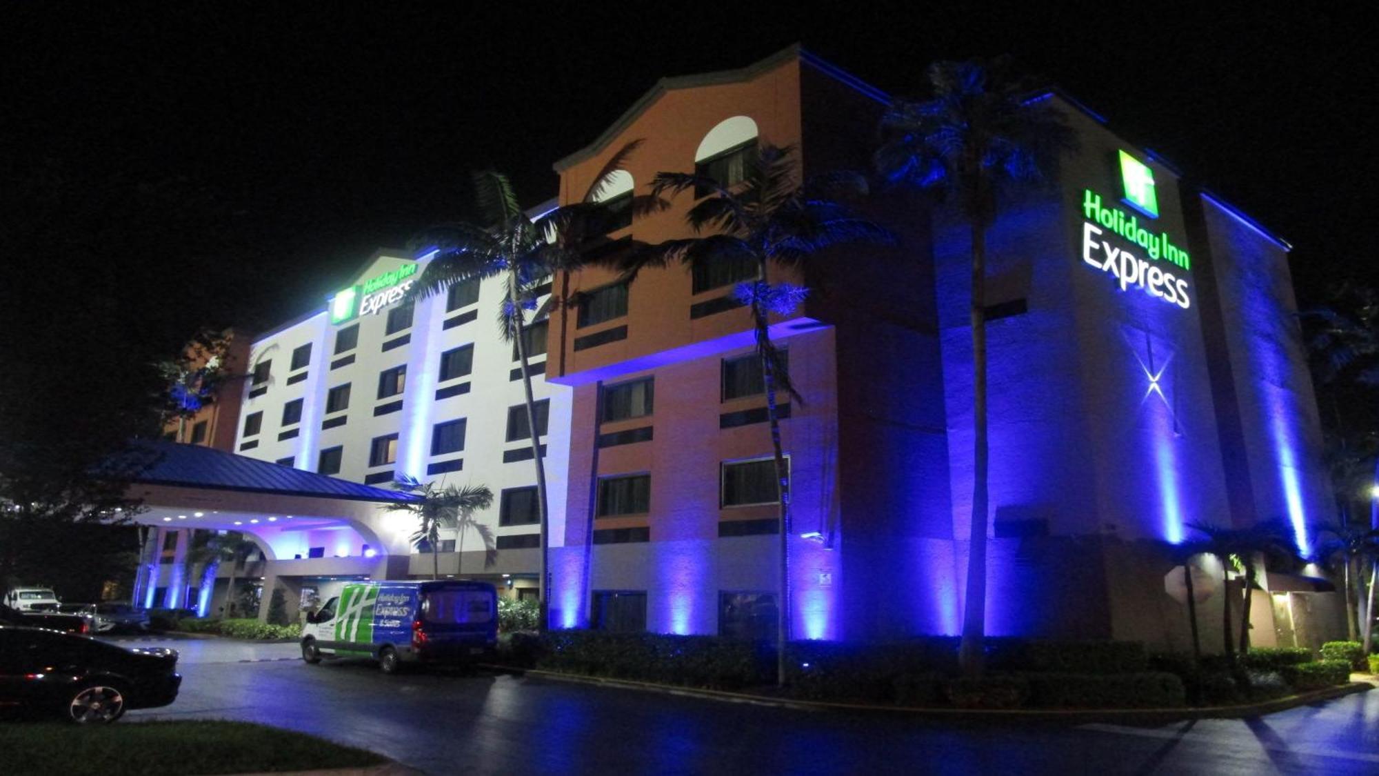 Holiday Inn Express And Suites Fort Lauderdale Airport West By Ihg Davie Kültér fotó