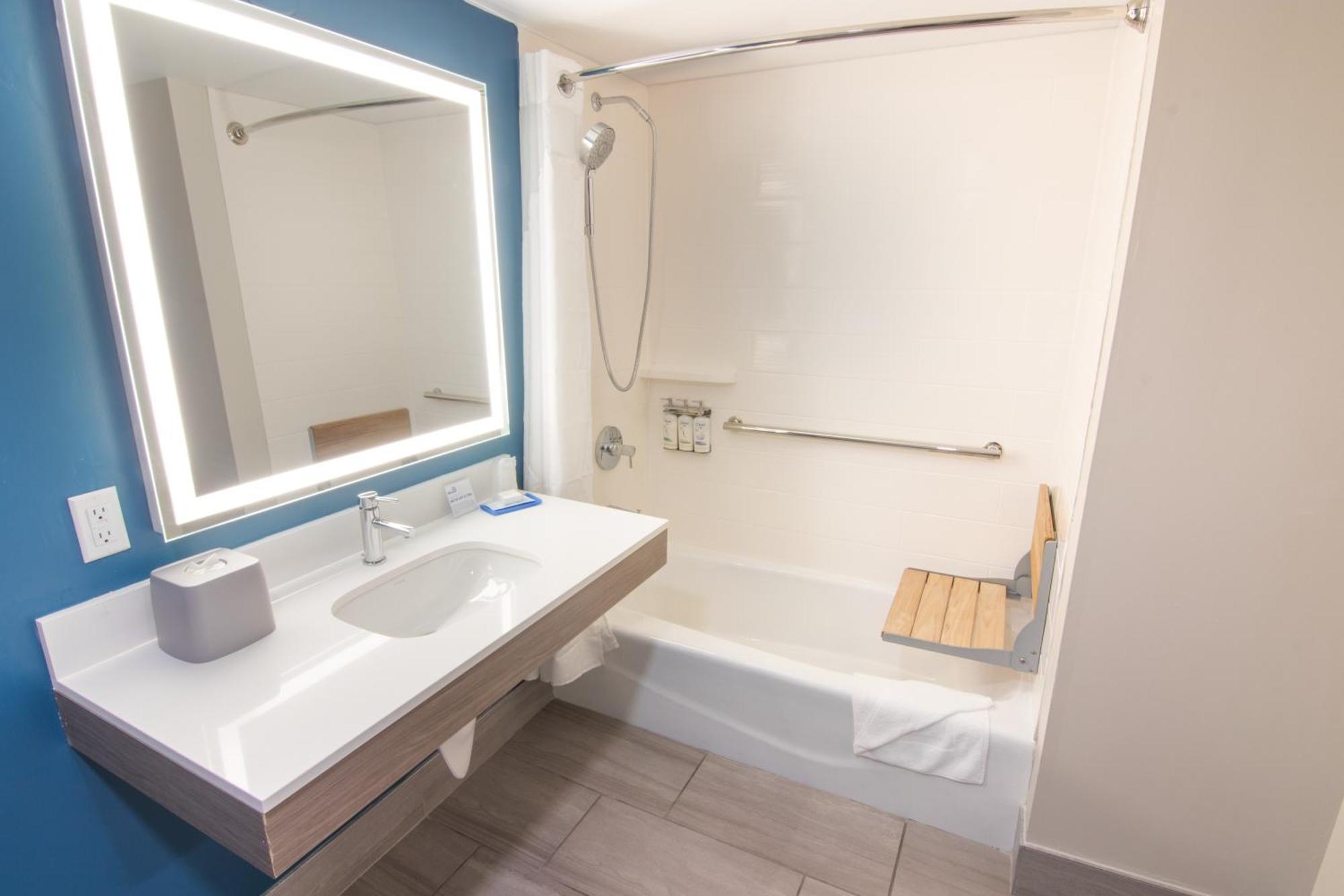 Holiday Inn Express And Suites Fort Lauderdale Airport West By Ihg Davie Kültér fotó