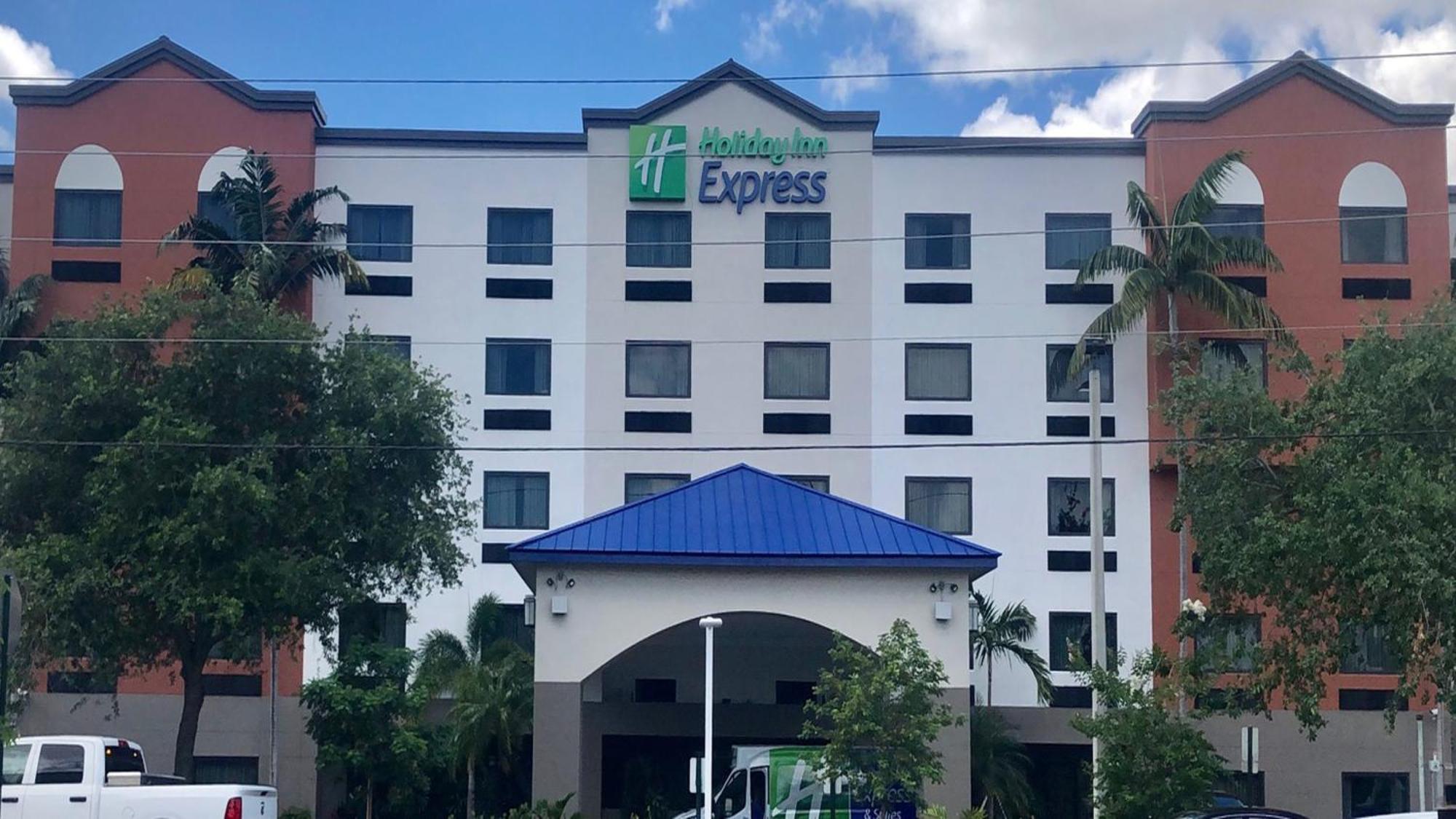Holiday Inn Express And Suites Fort Lauderdale Airport West By Ihg Davie Kültér fotó